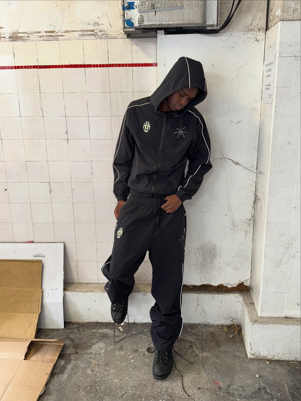 TRACK PANT (BLACK/WHITE)