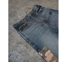 Load image into Gallery viewer, BAGGY HYBRID DENIM (BLUE / GREEN)
